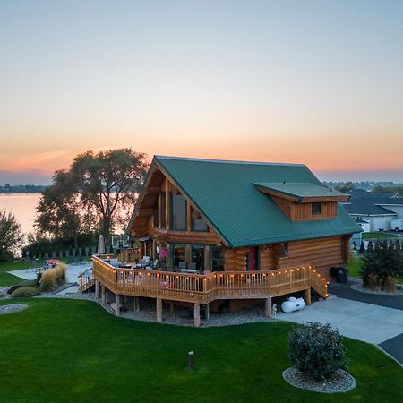 Lakefront Cabin, Hottub, Boat Launch Villa Moses Lake Exterior photo