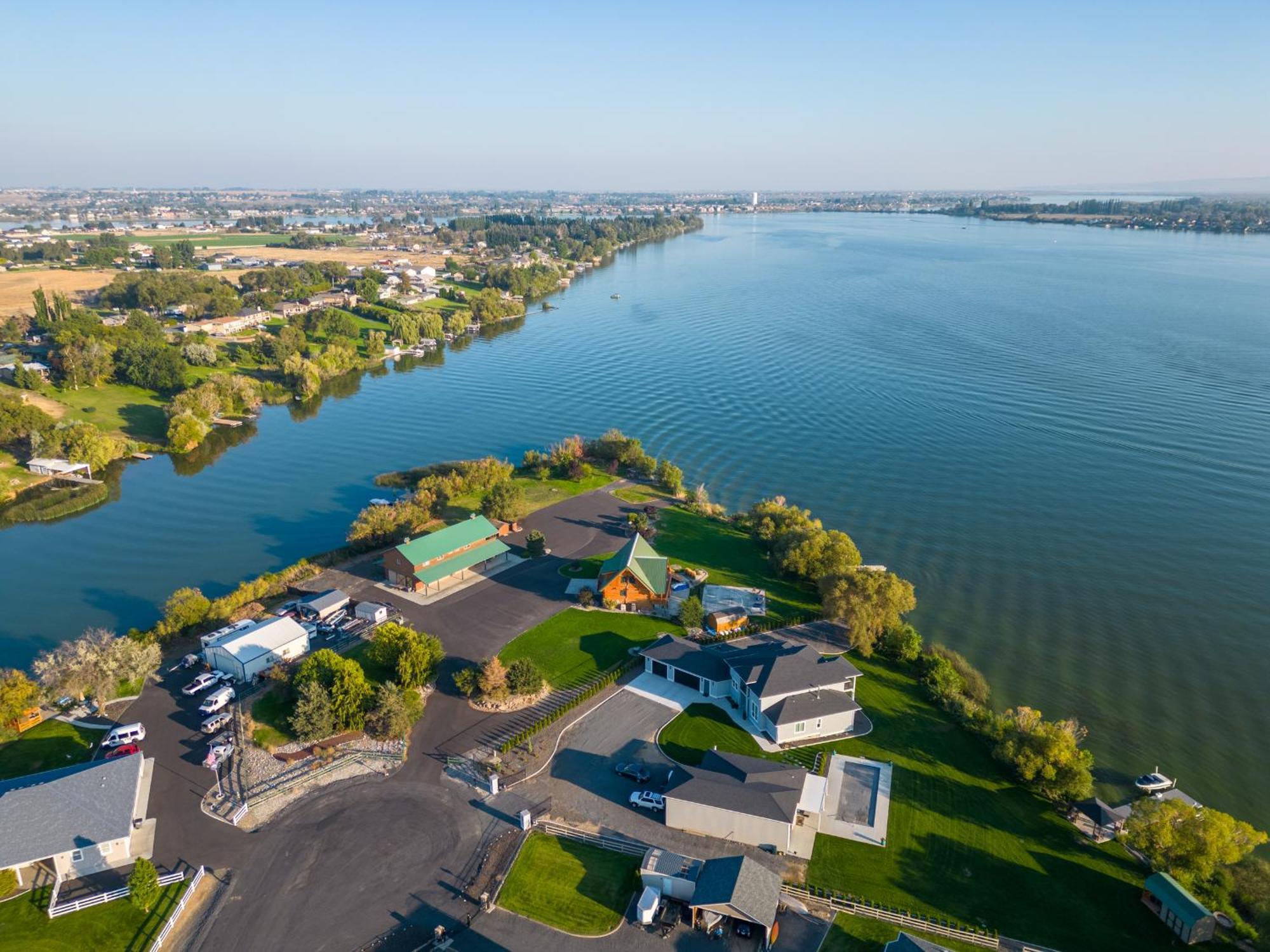 Lakefront Cabin, Hottub, Boat Launch Villa Moses Lake Exterior photo